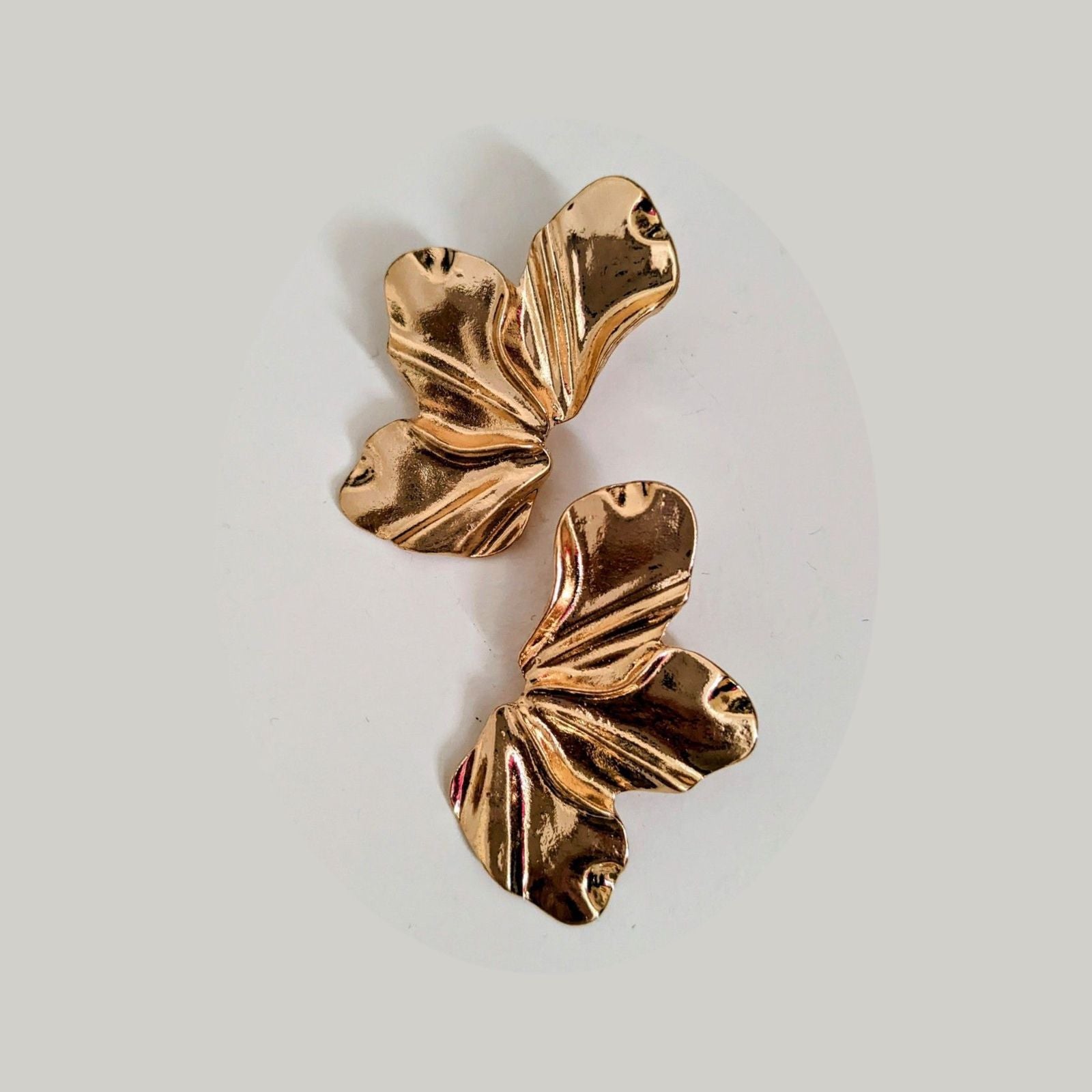 Half petal model golden anti turnish earing